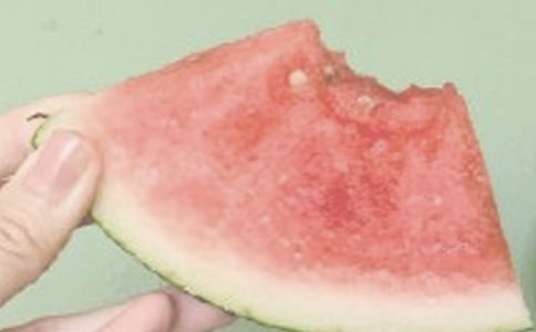 ������д�������ȵľ���180��