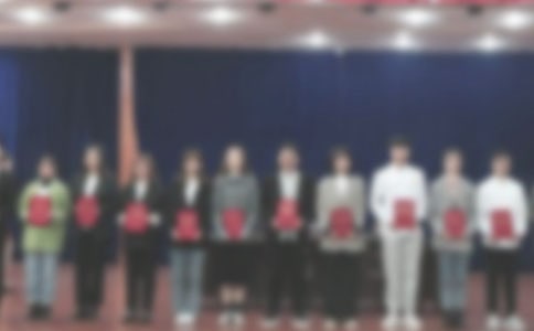 中考表彰会的发言稿范文