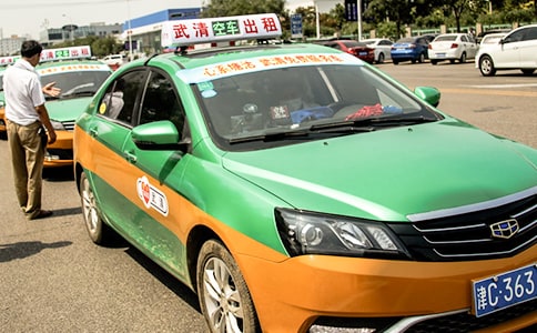 出租车招揽他人同乘,需经乘客明确同意