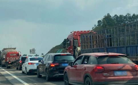 长常高速公路长益段上跨天桥设计