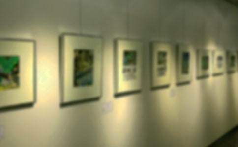 举办“再见”油画展前卫艺术家玩起“水墨油画”