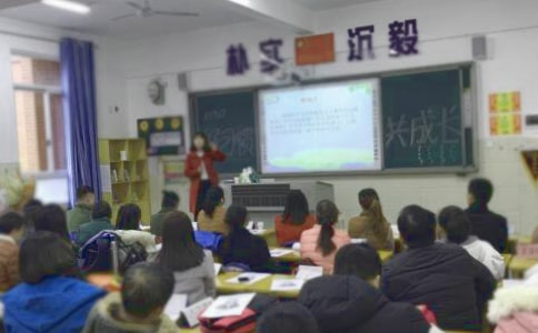 初三班主任家长会发言稿范文_家长会班主任发言稿