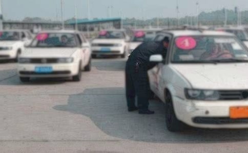 ��УУ�����չ����ܽᣨ��ѡ10ƪ��